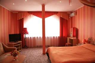 Гостиница Отель Волгодонск Апартаменты с 1 спальней и балконом-4